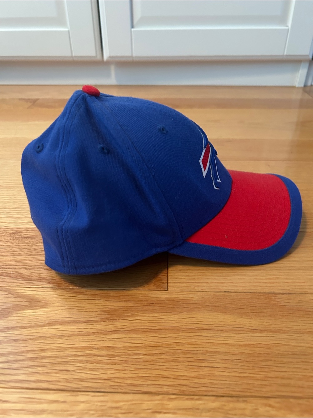 New Era Buffalo Bills Blue and Red Logo Cap - Picture 4 of 5